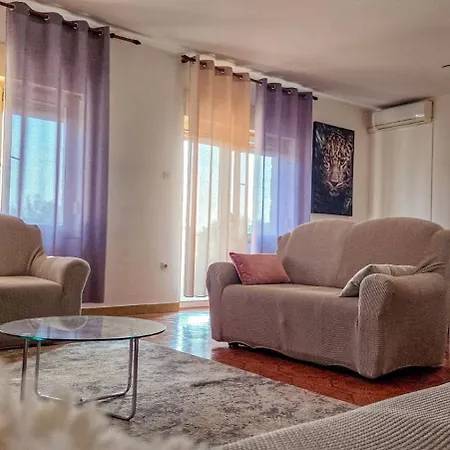 Holliday House Lidia Holiday home