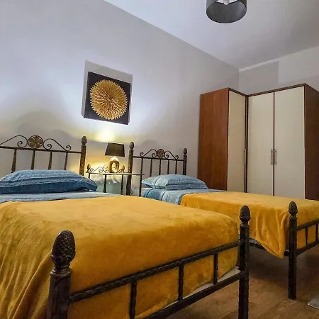 Holiday home Holliday House Lidia